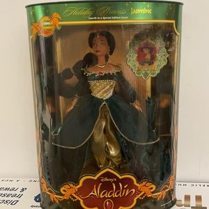 Disney Holiday Princess Jasmine